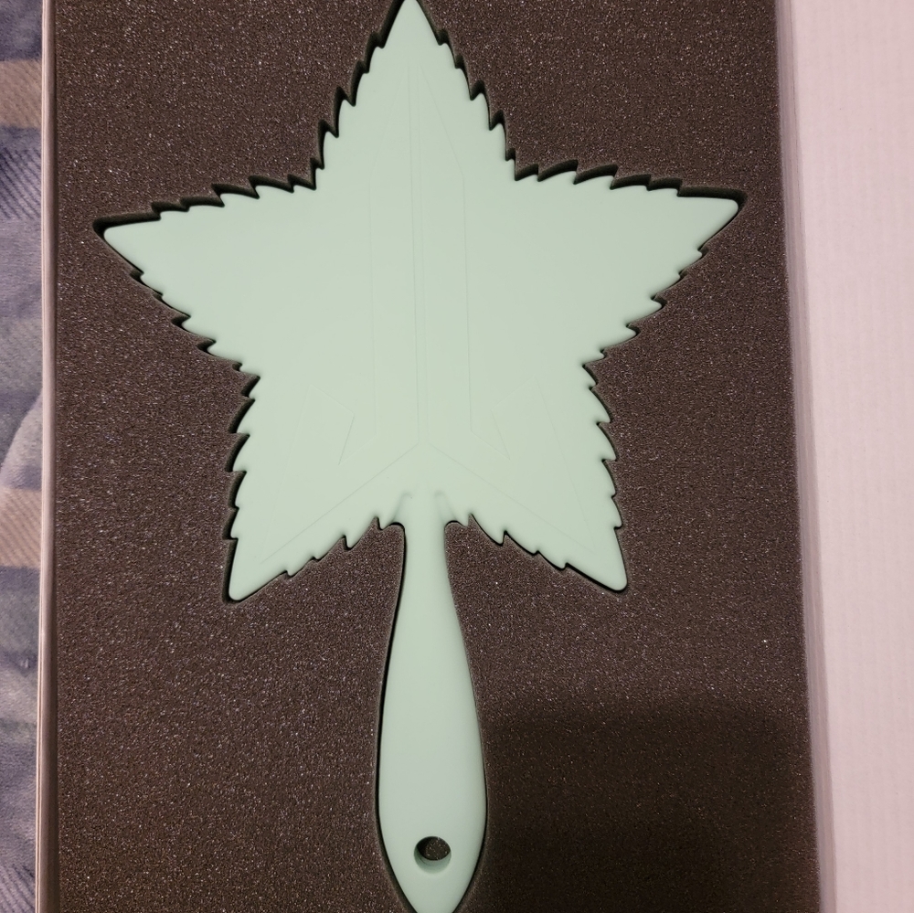 Jeffree Star Matte Mint Green Mirror